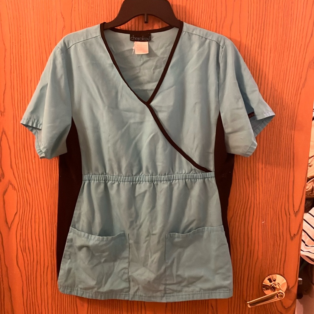 Baby blue & black mock wrap scrub top L.